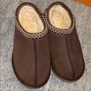 Women’s Ugg Tasman Slippers Size 8